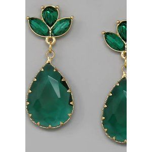 Big Apple Tear Drop Dangle Earrings Green One Size NWT